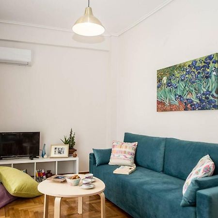 The Ideal Locale - A Sleek And Illuminated Space Καλαμάτα Εξωτερικό φωτογραφία