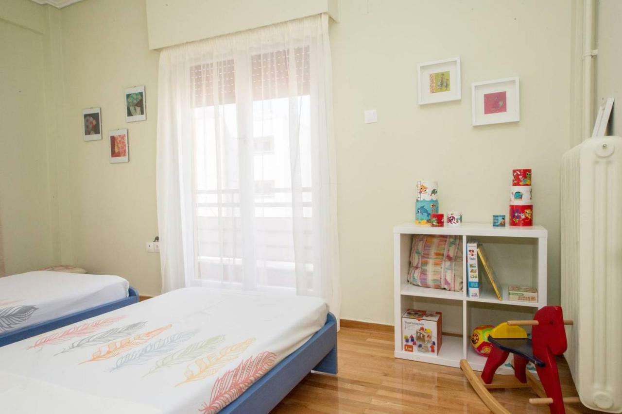 The Ideal Locale - A Sleek And Illuminated Space Καλαμάτα Εξωτερικό φωτογραφία