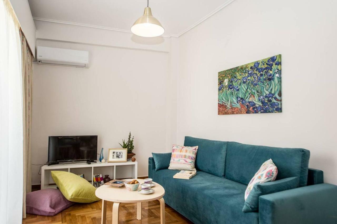 The Ideal Locale - A Sleek And Illuminated Space Καλαμάτα Εξωτερικό φωτογραφία